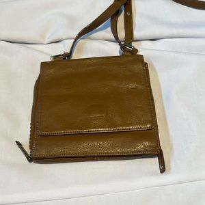 Crossbody purse
